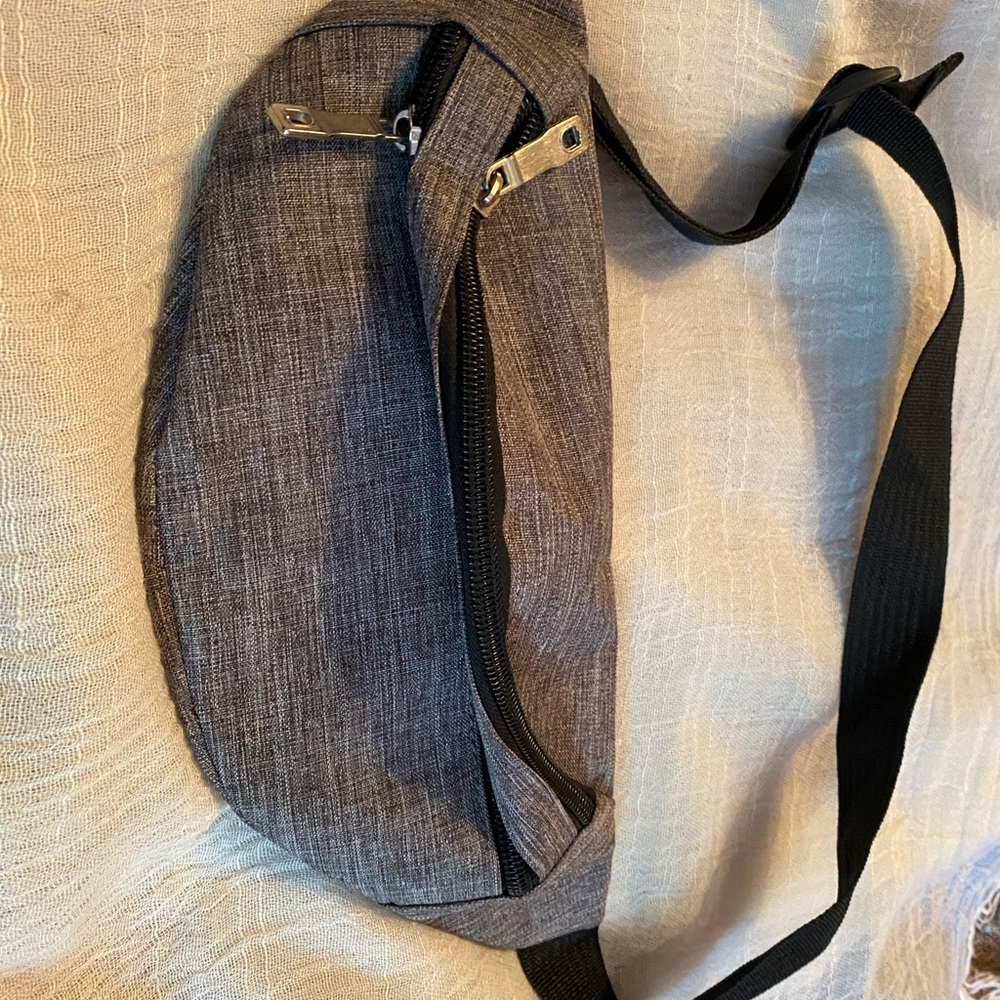Fanny pack - Picture 4 of 4
